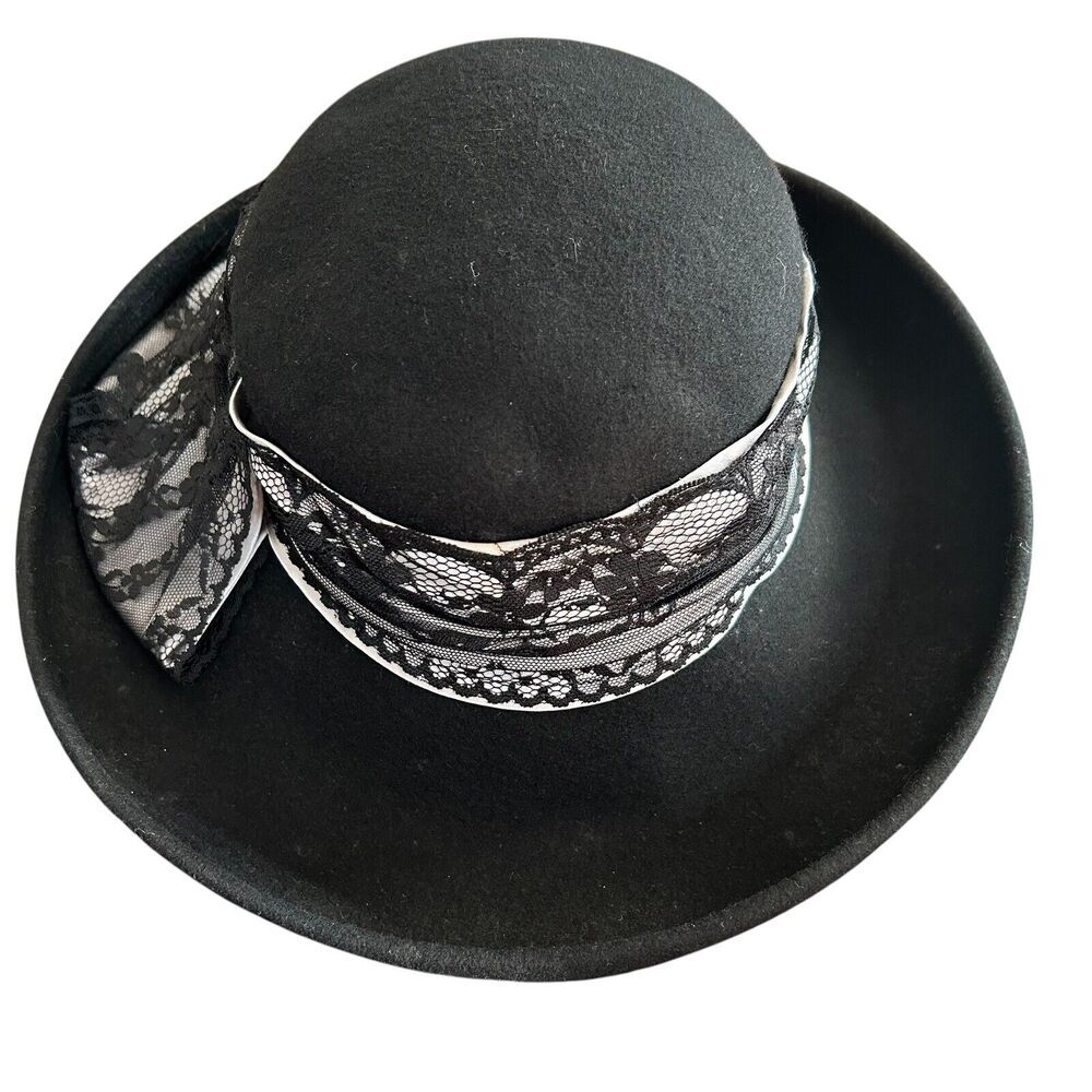DA-Me Vintage Women's Black 100% Wool Hat with Black and White Lace Trim